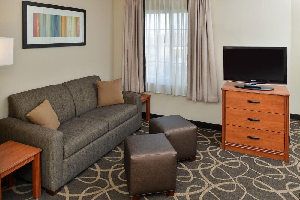 Mainstay Suites Fargo - I-94 Medical Center Экстерьер фото