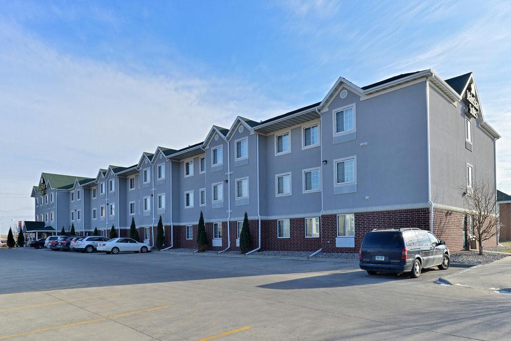Mainstay Suites Fargo - I-94 Medical Center Экстерьер фото
