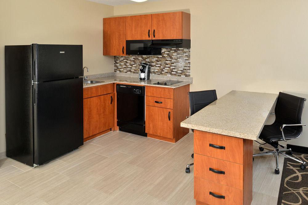 Mainstay Suites Fargo - I-94 Medical Center Экстерьер фото