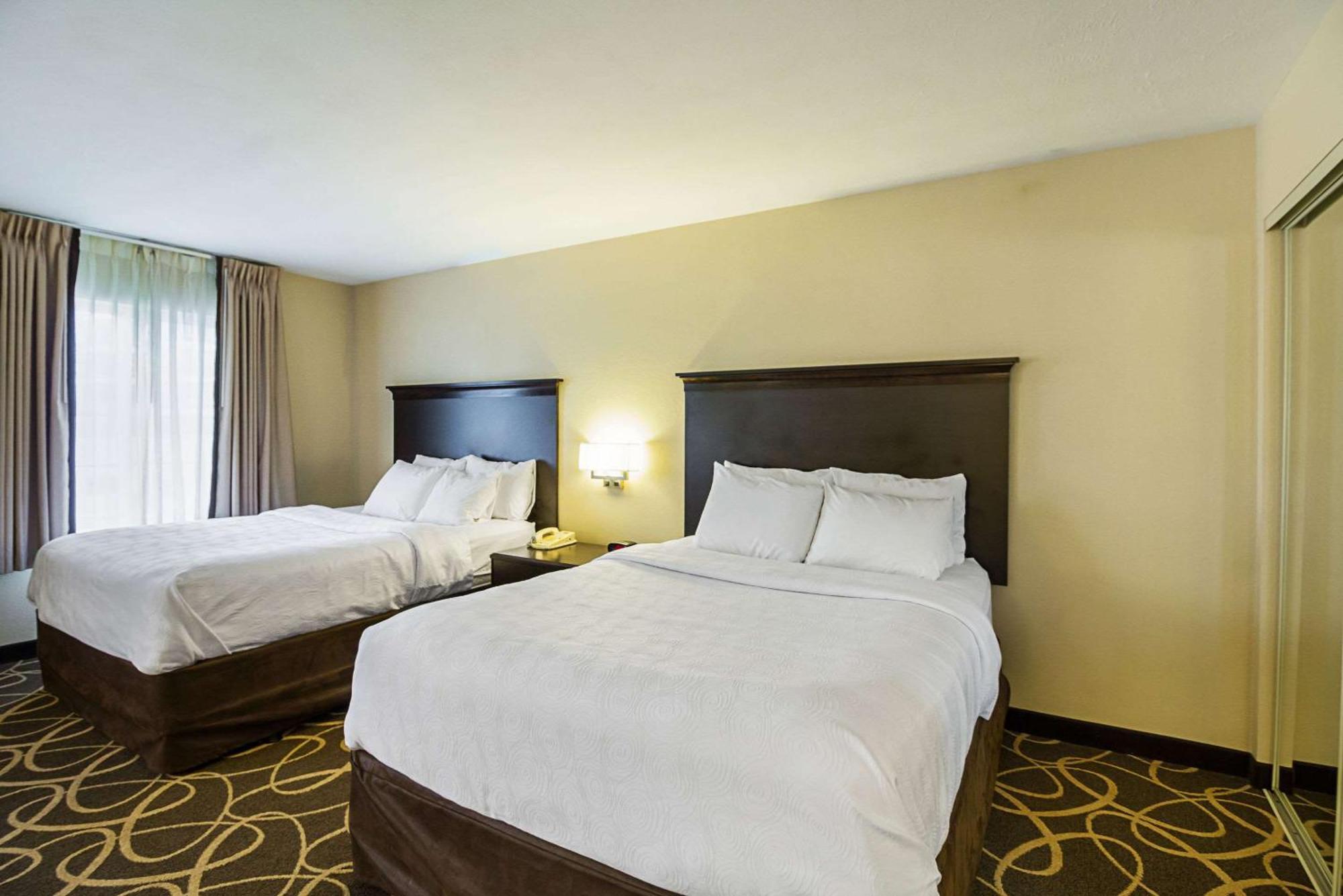 Mainstay Suites Fargo - I-94 Medical Center Экстерьер фото