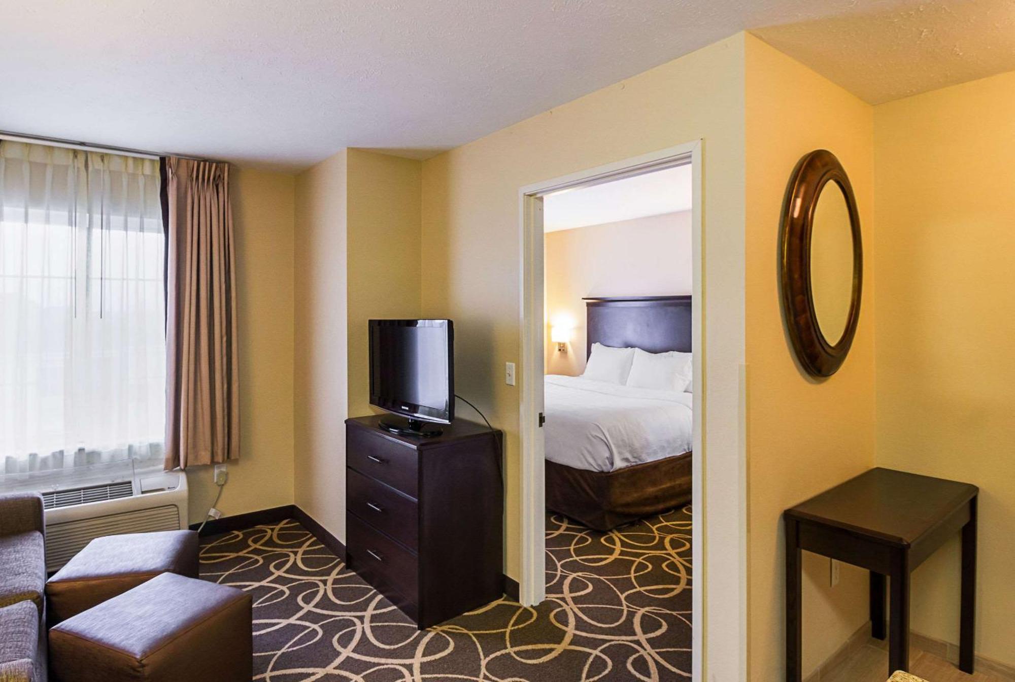 Mainstay Suites Fargo - I-94 Medical Center Экстерьер фото