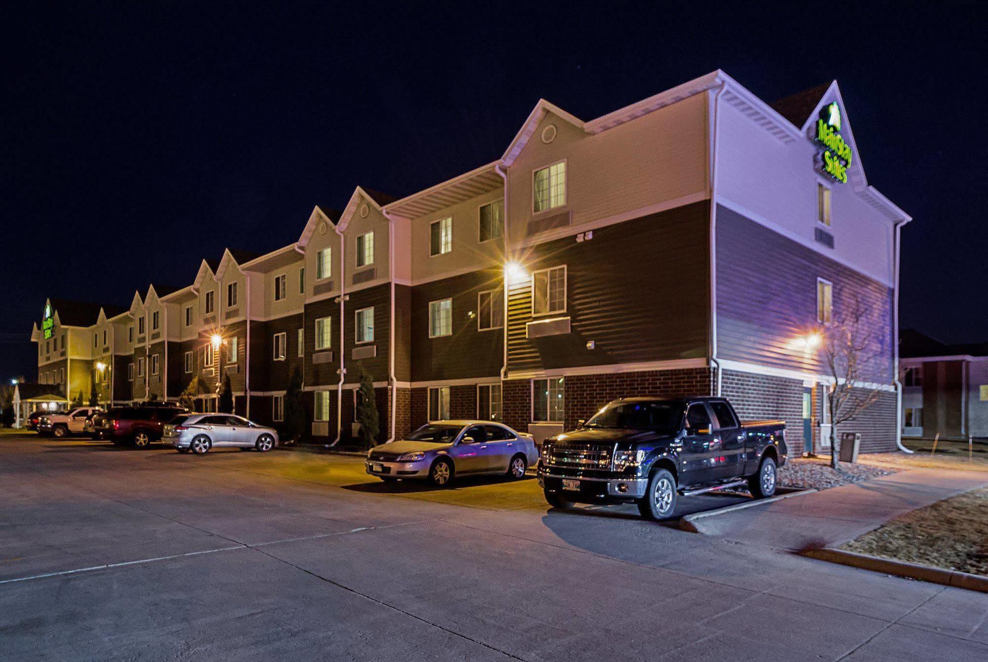 Mainstay Suites Fargo - I-94 Medical Center Экстерьер фото