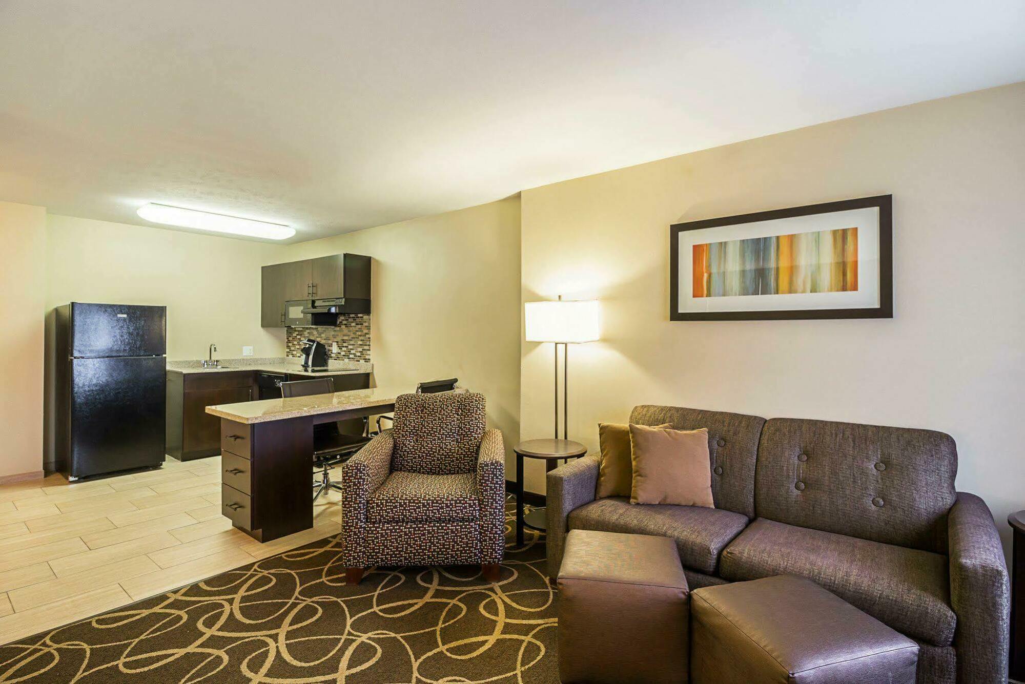 Mainstay Suites Fargo - I-94 Medical Center Экстерьер фото